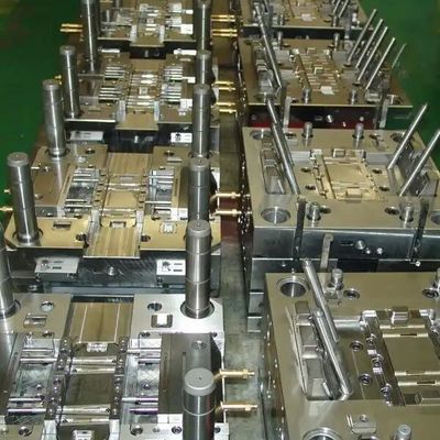 Produit S136 Mousse à injection en plastique haute précision