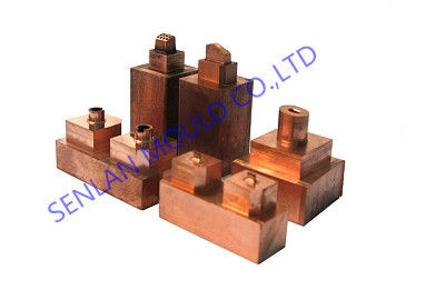 Électrodes de porte EDM de précision.