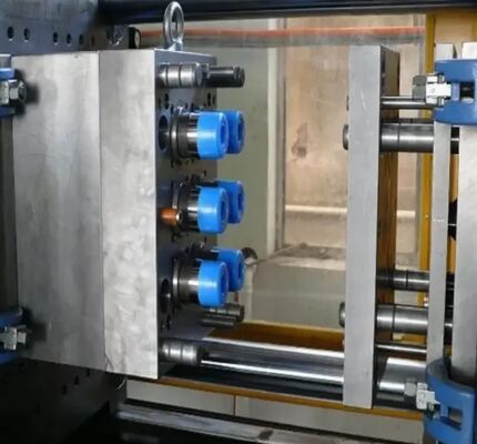 Moule d'injection à capuche multi-cavité pour bouchon de bouteille en plastique