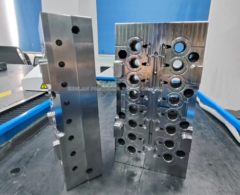 Examiné par CMM 1,2344 pièces matérielles de moule de cavité utilisées pour l'industrie des emballages